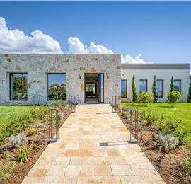 5 bedroom luxury seaside villa with indoor & outdoor pool, near Acharavi, sleeps 10